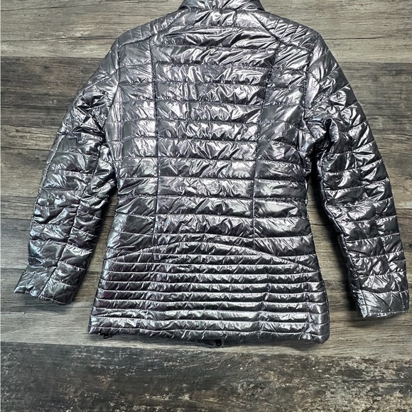 White Mark Metallic Puffer Jacket with Quilted Design Womens Size Medium - Picture 2 of 12